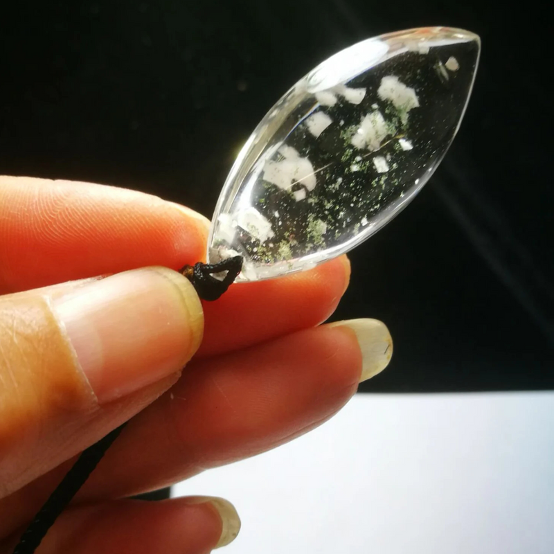 Tibetan High Altitude Clear Phantom Manifestor Crystal Quartz Pendant Healing Reiki Energy Spiritual - Demon of Nepal