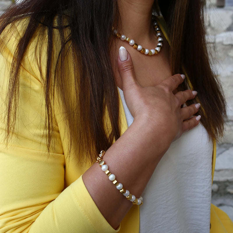 Pearl & Gold Bead Bracelet, Statement Bracelet, Bridesmaid Bracelet